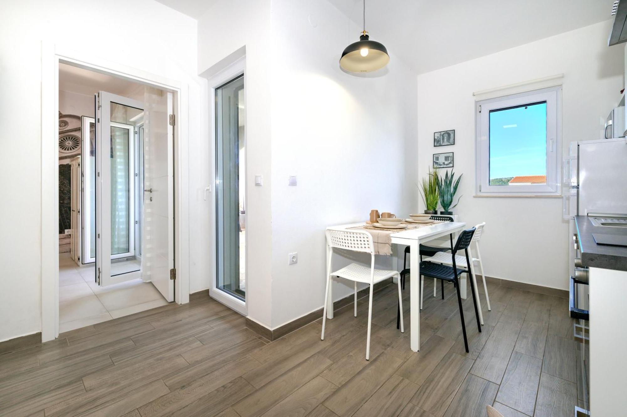 שיבניק Ojra New Apartment With Seaview מראה חיצוני תמונה
