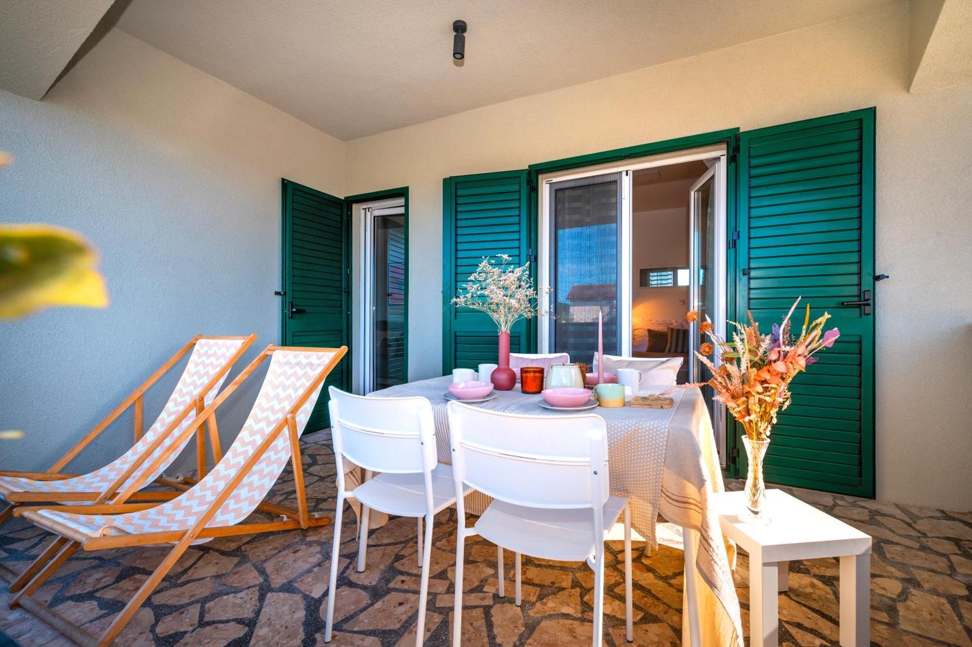 שיבניק Ojra New Apartment With Seaview מראה חיצוני תמונה